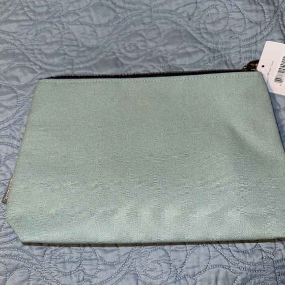 New - Faith, Hope, Love Blue Canvas Pouch
PERFECT Present to add & add gifts in - Picture 10 of 12